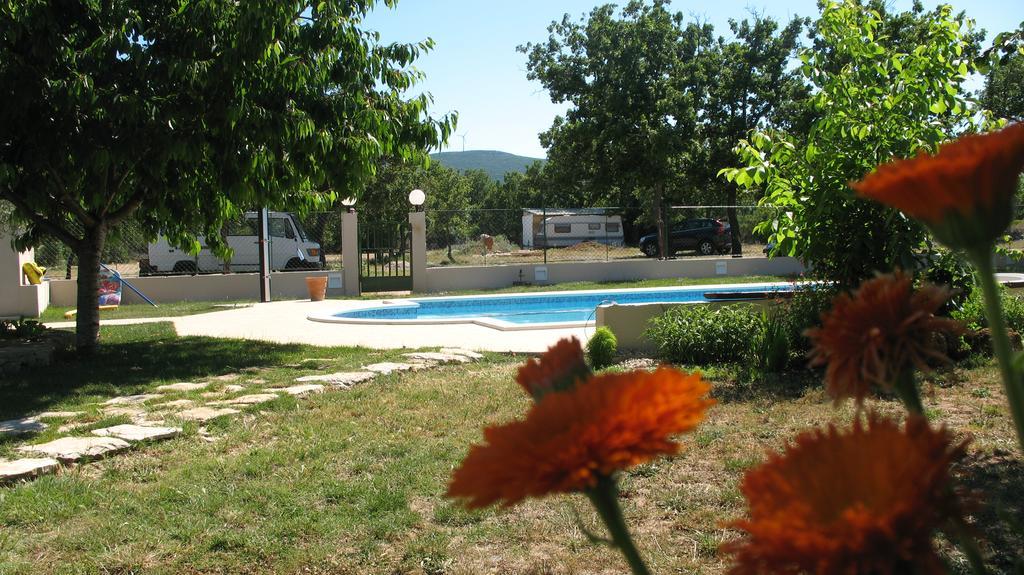 Kaja House Apartments Lozovac Kültér fotó