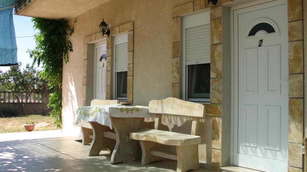 Kaja House Apartments Lozovac Kültér fotó